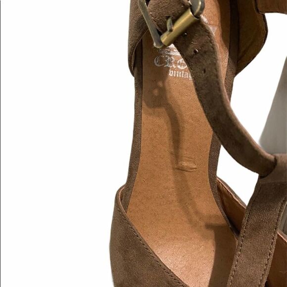 Crown Vintage Mary Jane Peep Toe Bow Wedge Taupe 7 - Picture 4 of 7